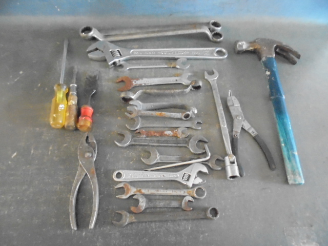 lot 31 image: Tools