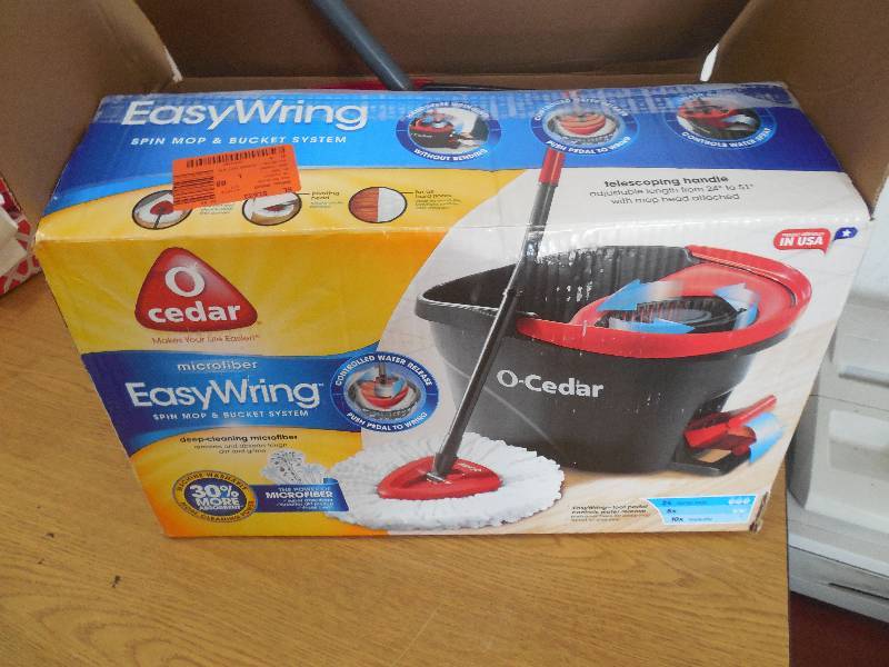 lot 63 image: O-Cedar Easy Wring Spin Mop