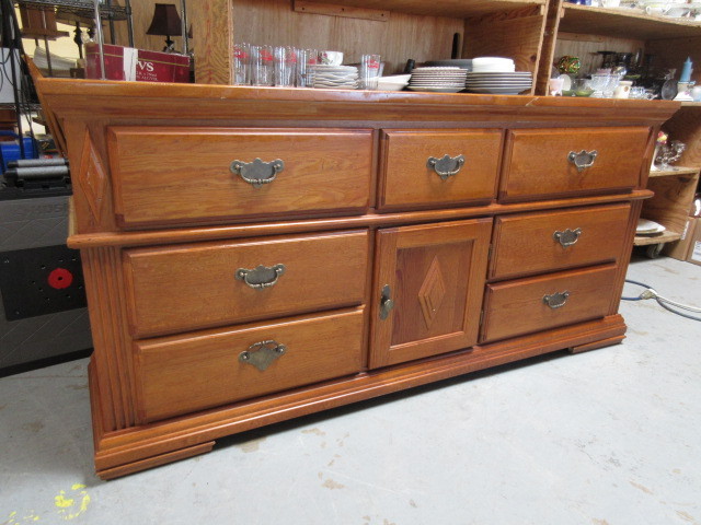 lot 203 image: 7 DRAWER DRESSER
