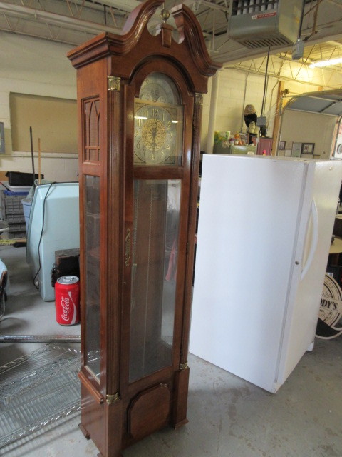 lot 204 image: RIDGEWAY GRANDFATHER CLOCK