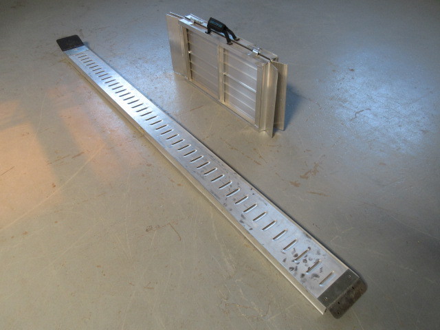 lot 211 image: ALUMINUM RAMPS