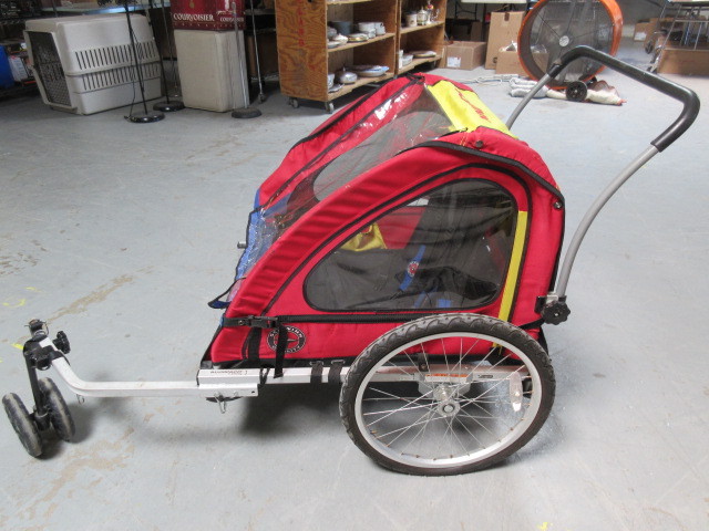 lot 214 image: SCHWINN BIKE TRAILER AND STROLLER