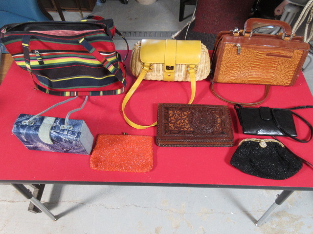 lot 232 image: DESIGNER PURSES AND WALLETS