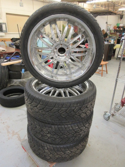lot 239 image: SET OF 4 SAFFIRO TIRES AND RIMS 22