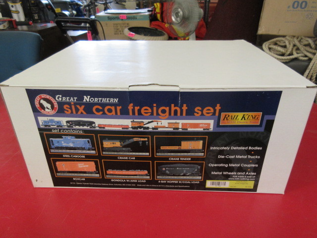 lot 271 image: NEW M.T.H. O SCALE ELECTRIC SIX CAR FREIGHT SET