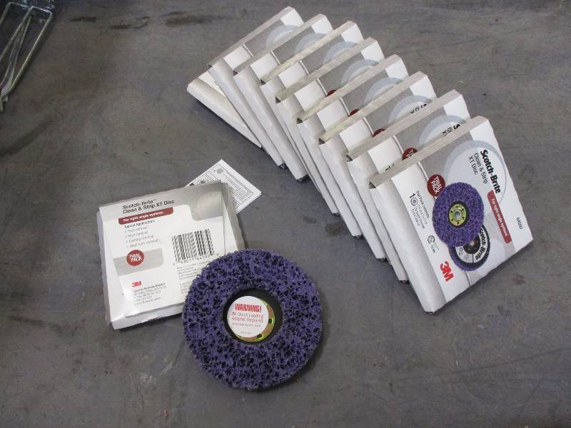 3M Clean & Strip discs