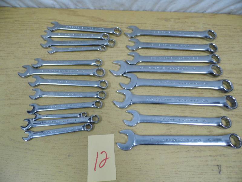 lot 12 image: Socket Wrench