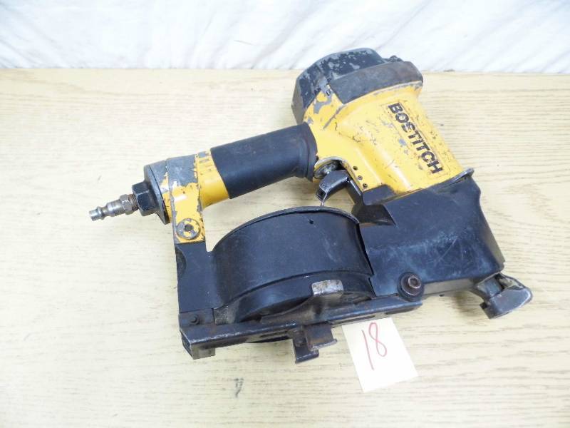lot 18 image: Bostich Nail Gun