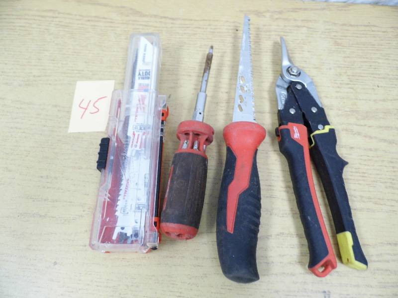 lot 45 image: Tools - Sawzall Blades