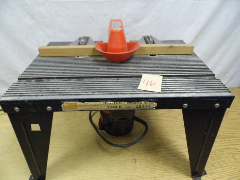 lot 46 image: Craftsman Router and Table
