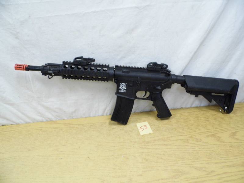 lot 53 image: Black Ops BB Gun