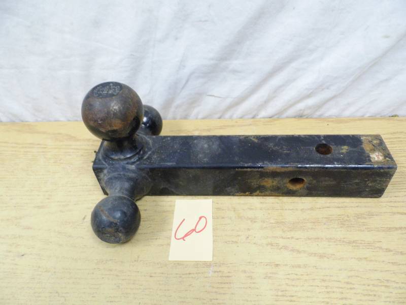 lot 60 image: Receiver Hitch