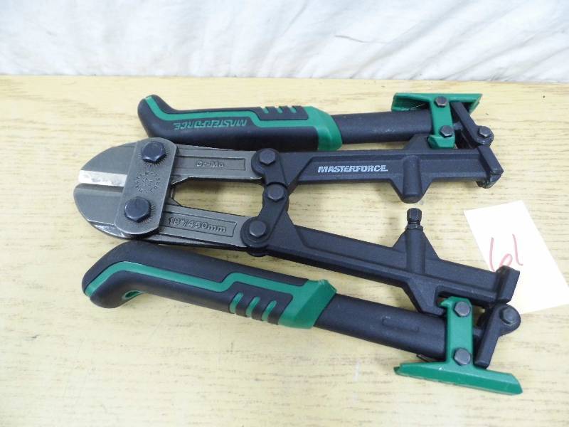 lot 61 image: Masterforce Bolt Cutters