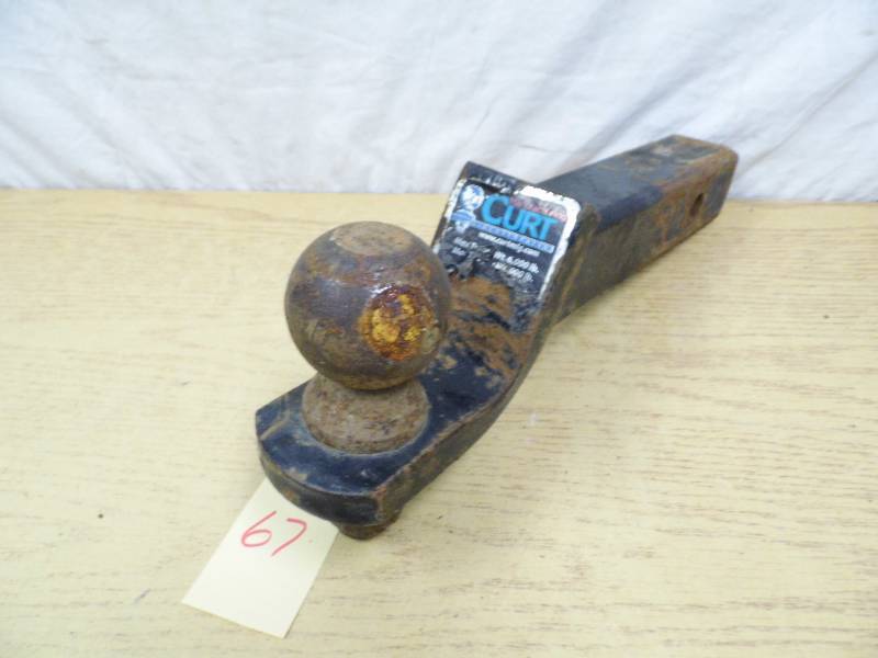 lot 67 image: Receiver Hitch