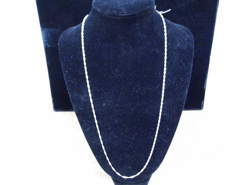 lot 90 image: Pure 100 Necklace