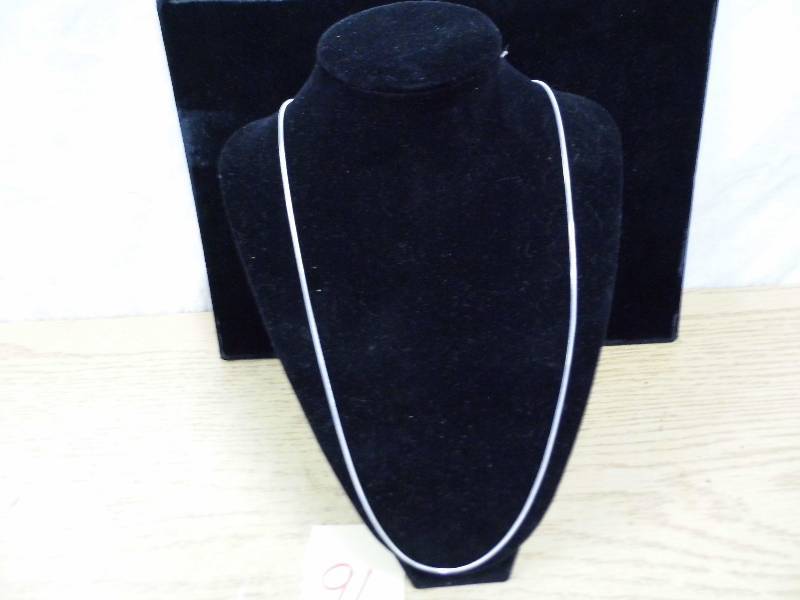 lot 91 image: Pure 100 Necklace