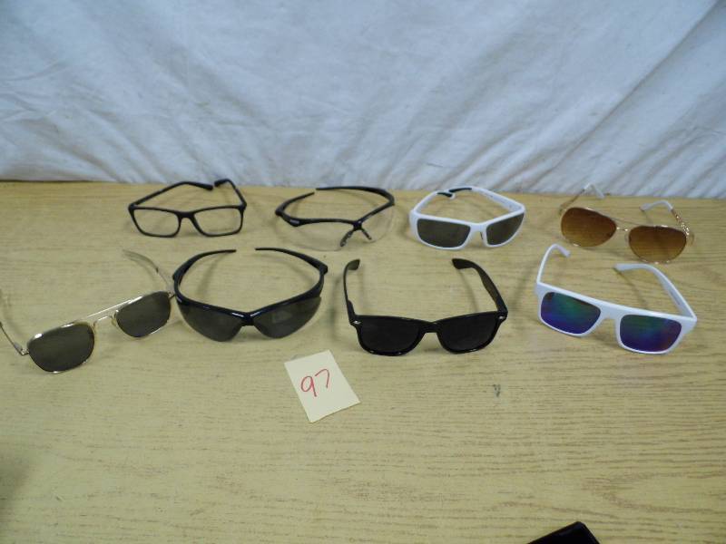 lot 97 image: Sunglasses