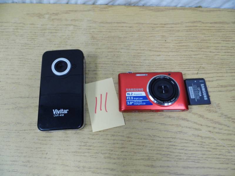 lot 111 image: Cameras