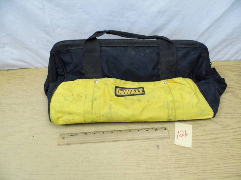 lot 126 image: DeWalt Toolbag