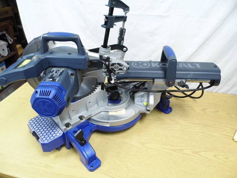 lot 137 image: Kobalt Compound Miter Saw