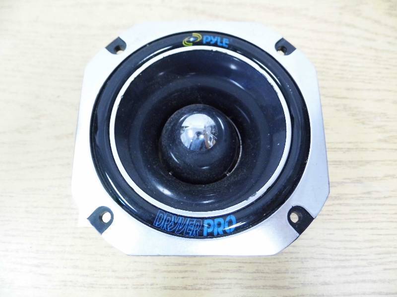 lot 142 image: Pyle Speaker