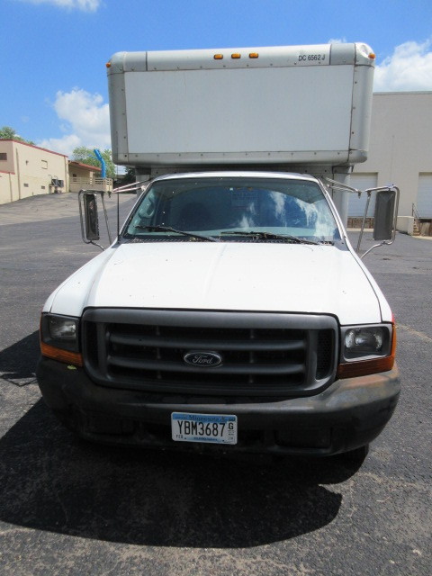 1999 FORD CUBE VAN
