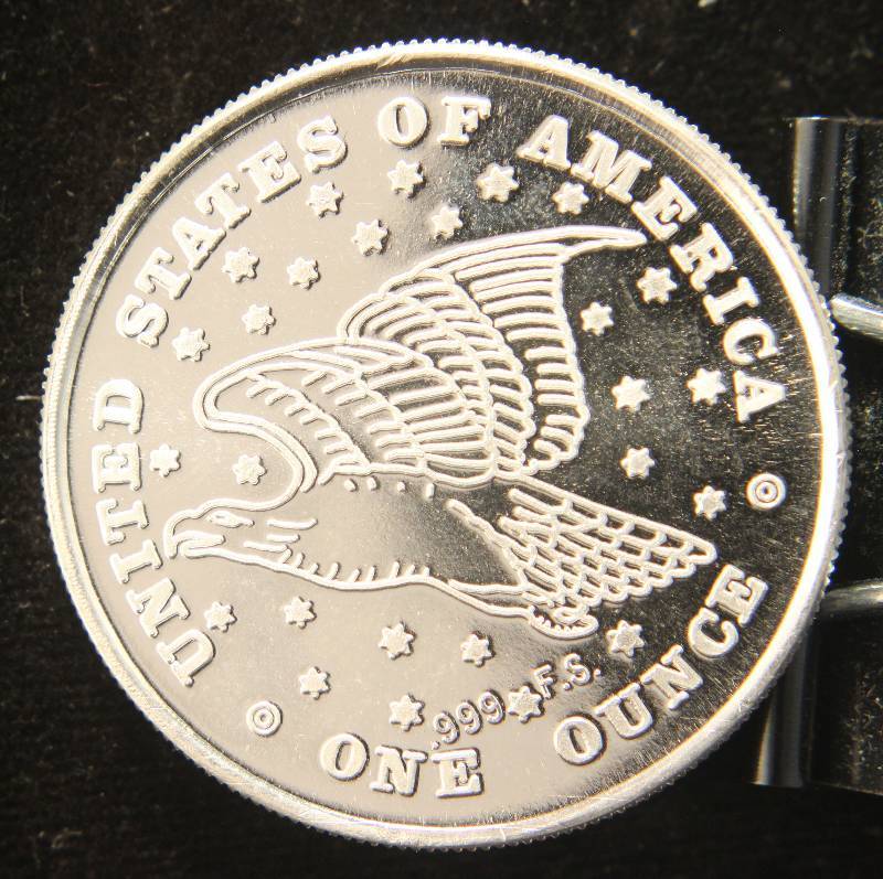 1 TROY OZ. .999 FINE SILVER LIBERTY EAGLE ROUND
