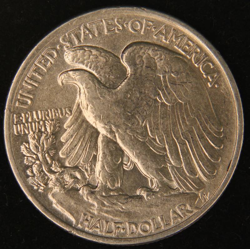 1943 WALKING LIBERTY SILVER HALF AU58