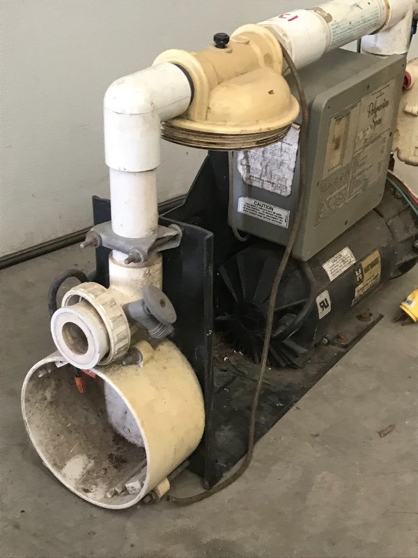 lot 13 image: Commercial Spa Pump