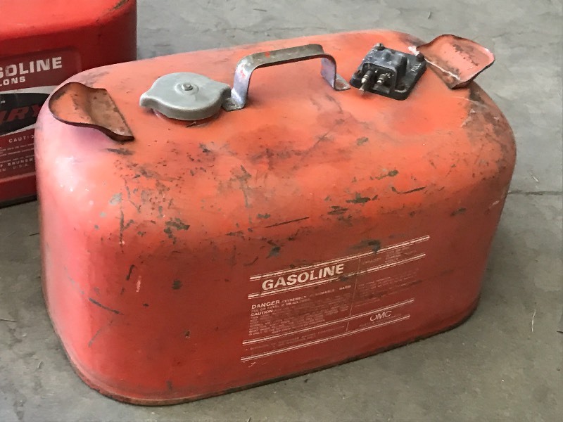lot 34 image: (2) Outboard Motor Fuel Tanks