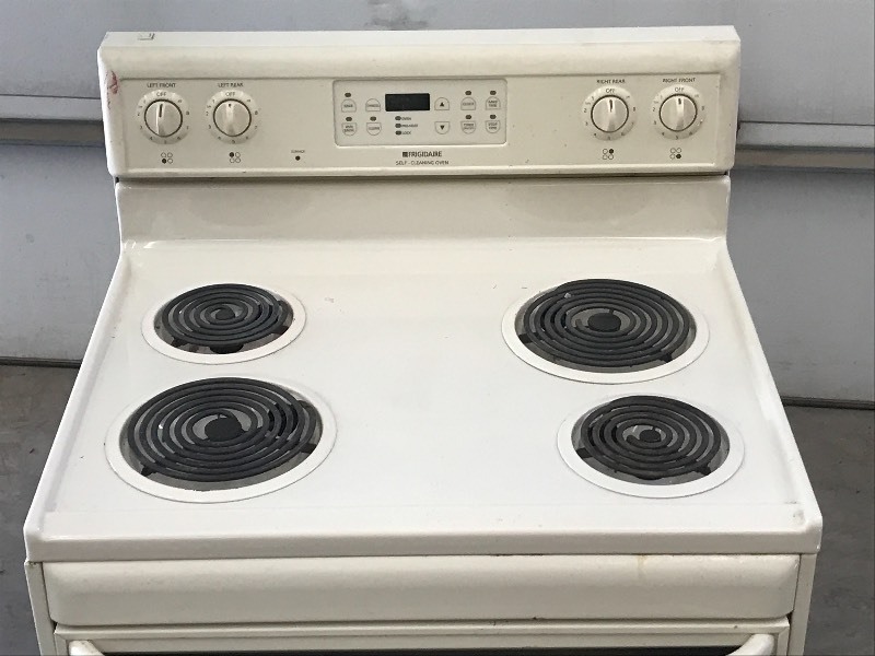 lot 40 image: Frigidaire Electric Range