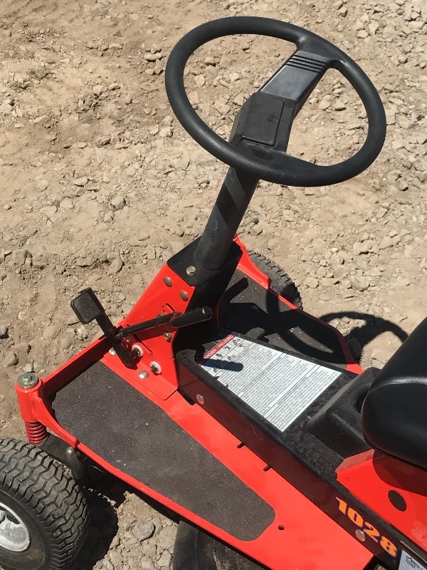 Ariens 1028 best sale riding mower