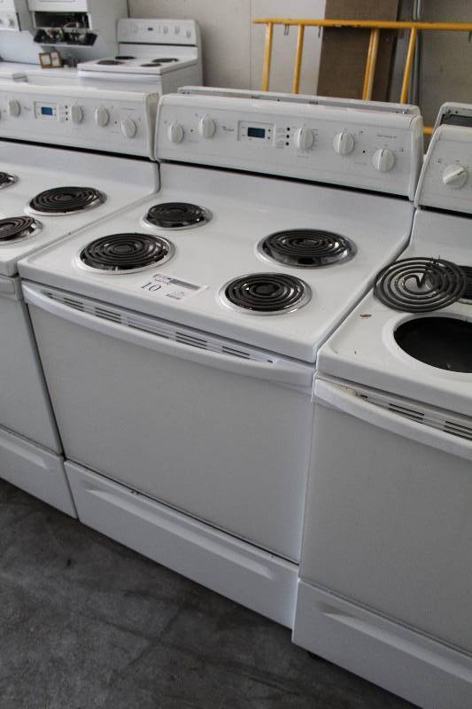 lot 10 image: Whirlpool 4-Burner Stove Top Oven