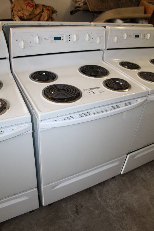 lot 32 image: Whirlpool 4-Burner Stove Top Oven