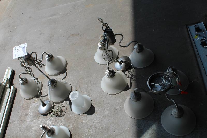 lot 100 image: Lot of (3) Ceiling Light Fixtures w 3-Lamps