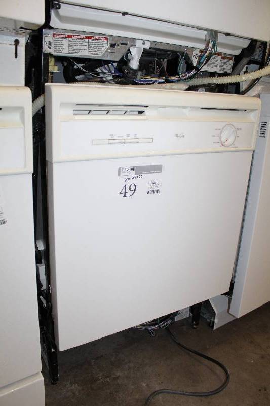 lot 49 image: Whirlpool Dishwasher