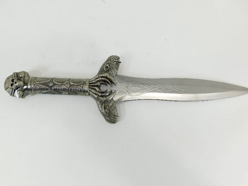 lot 12 image: Stainless Steel Knife