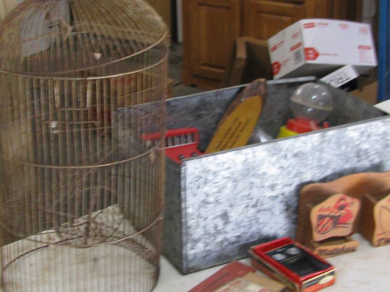 lot 13 image: Misc Lot