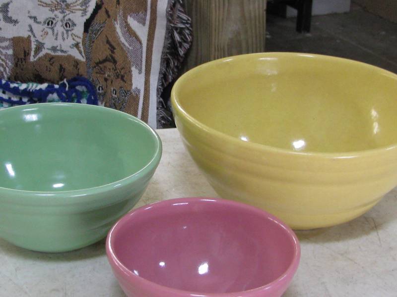 lot 18 image: Crock Bowls