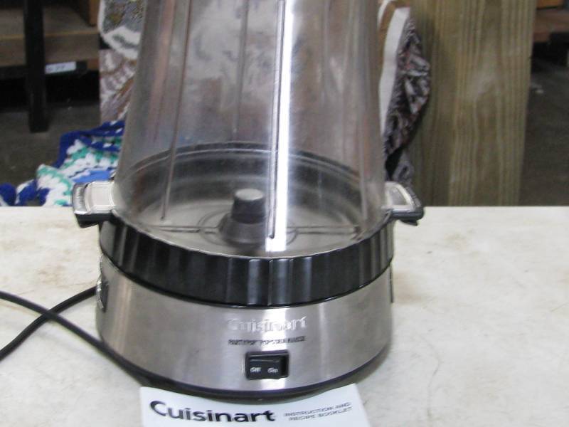 lot 19 image: Cuisinart Popcorn Maker