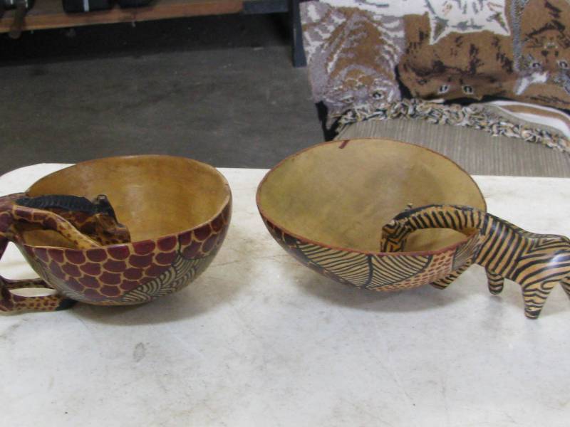 lot 59 image: Wood Bowls