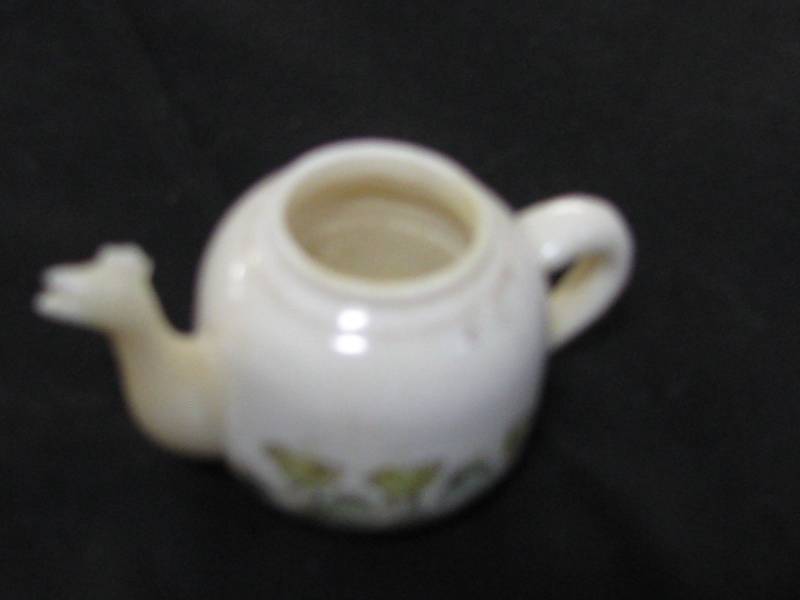 lot 68 image: IvoryBone Tea Pot