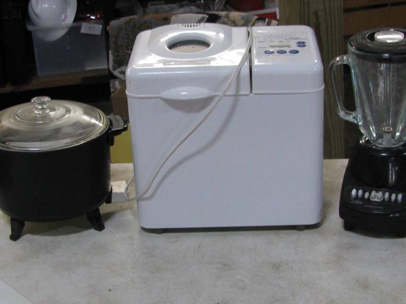 lot 94 image: Kitchen Appliances