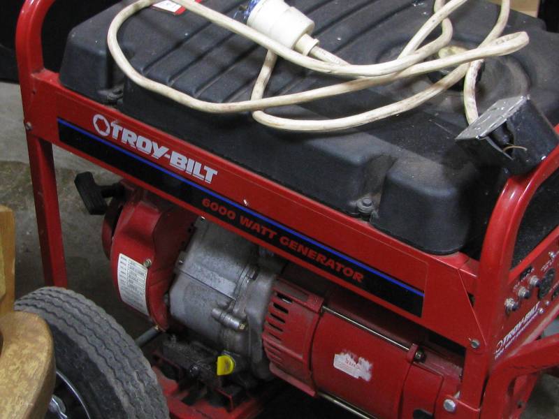lot 102 image: Troy Built Generator