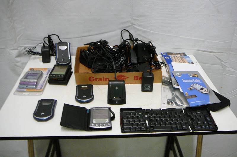 lot 4 image: Lot Of Palm Portable Devices