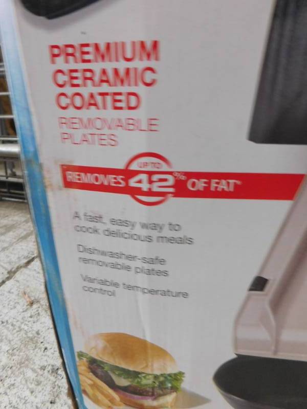 lot 29 image: NEW George Foreman Grill