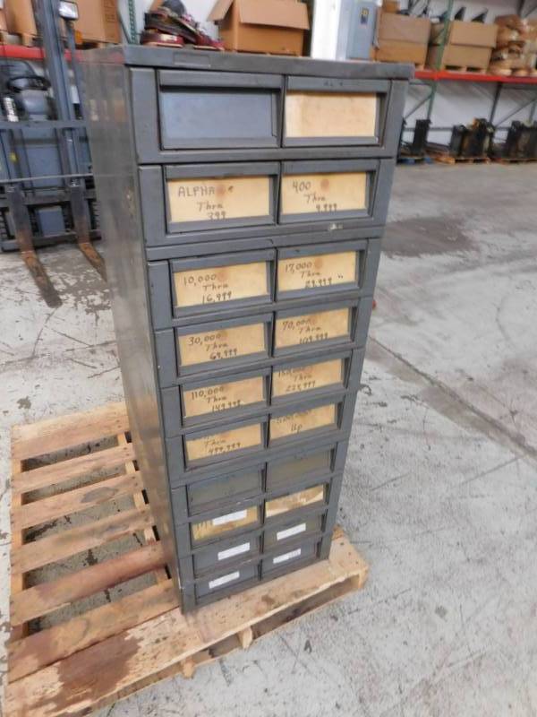 lot 39 image: Filing Cabinet - 18.5(w) x 52.5(h) x 29.5(d)