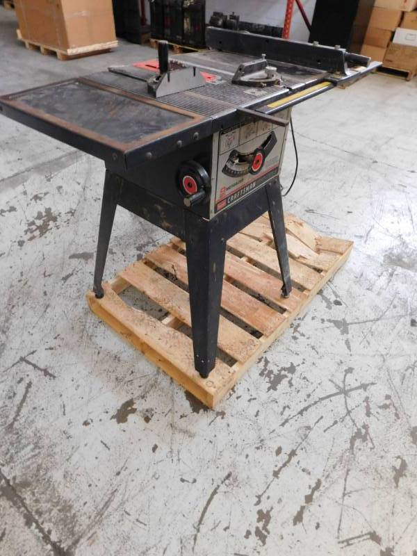 lot 11 image: Craftsman 9 Motorized Saw
