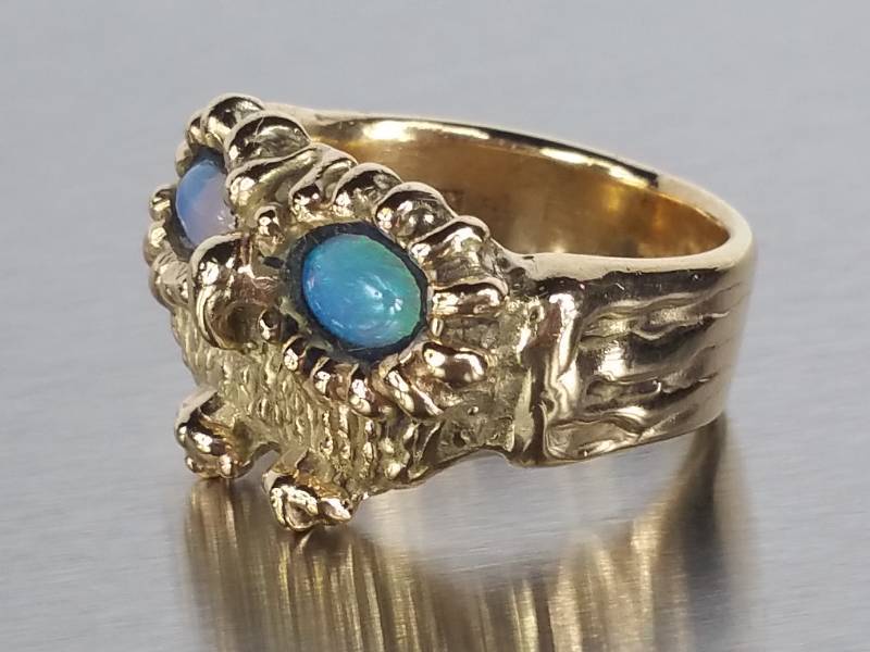 lot 17 image: Gold Owl Ring with Opal Eyes