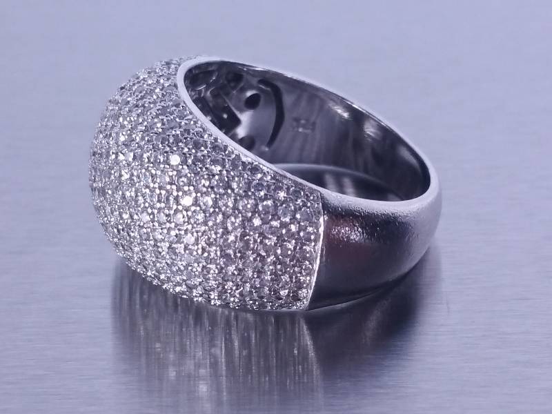lot 23 image: Diamond Pave Dinner Ring